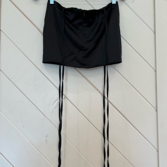 NWT Heiress Beverly Hills black tie up mini skirt - Picture 4 of 6